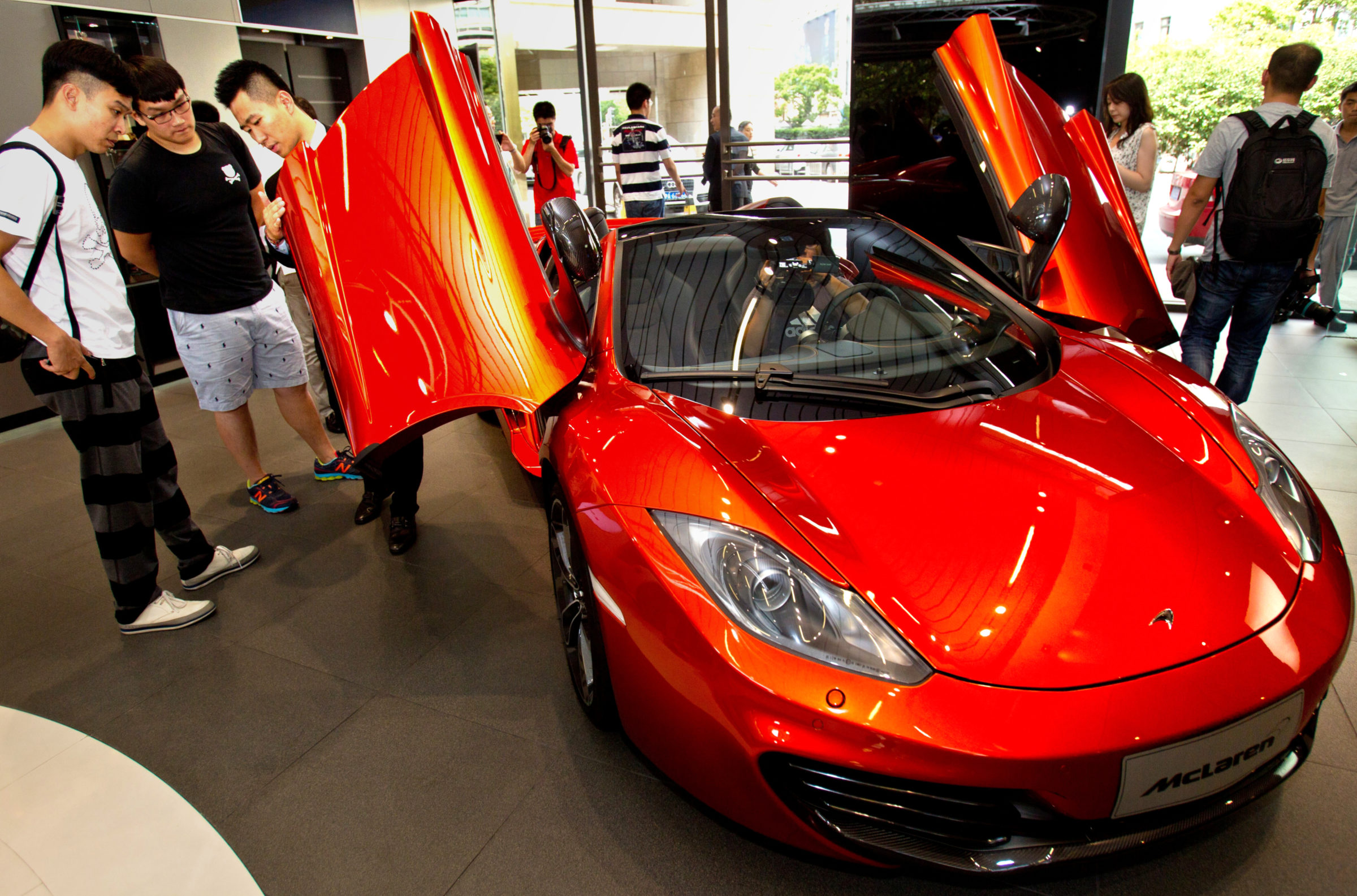 Apple verhandelt über Übernahme der Sportwagen-Firma McLaren
