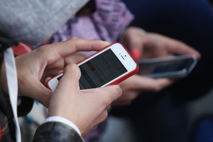 Digitalisierung belastet Familienleben und Gesundheit