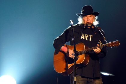 “Die Saat der Angst”: Neil Youngs Dokumentarfilm entlarvt Monsanto und den “Dark Act”