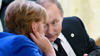 Erstes Treffen seit zwei Jahren: Merkel besucht russischen Präsidenten Putin in Sotschi