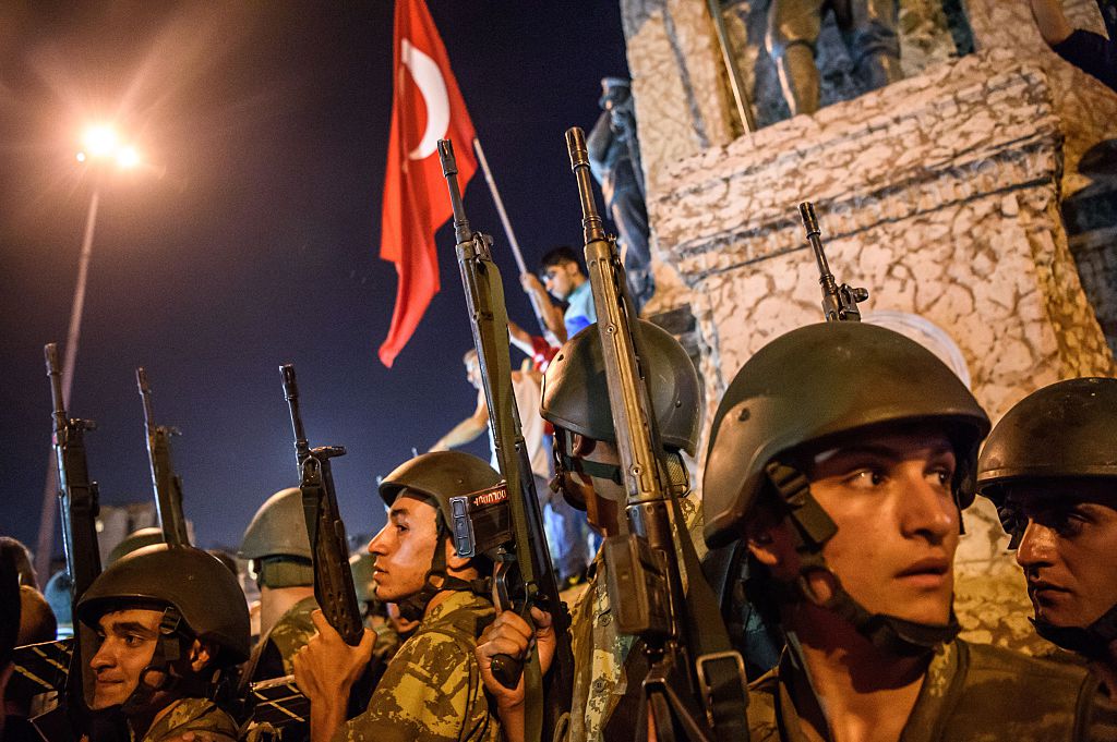 „Mitglieder in einer bewaffneten Organisation“: Erstmals Soldaten in Istanbul wegen Putschversuchs angeklagt