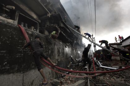 Explosion in Verpackungsfabrik in Bangladesch – Feuer und Tote