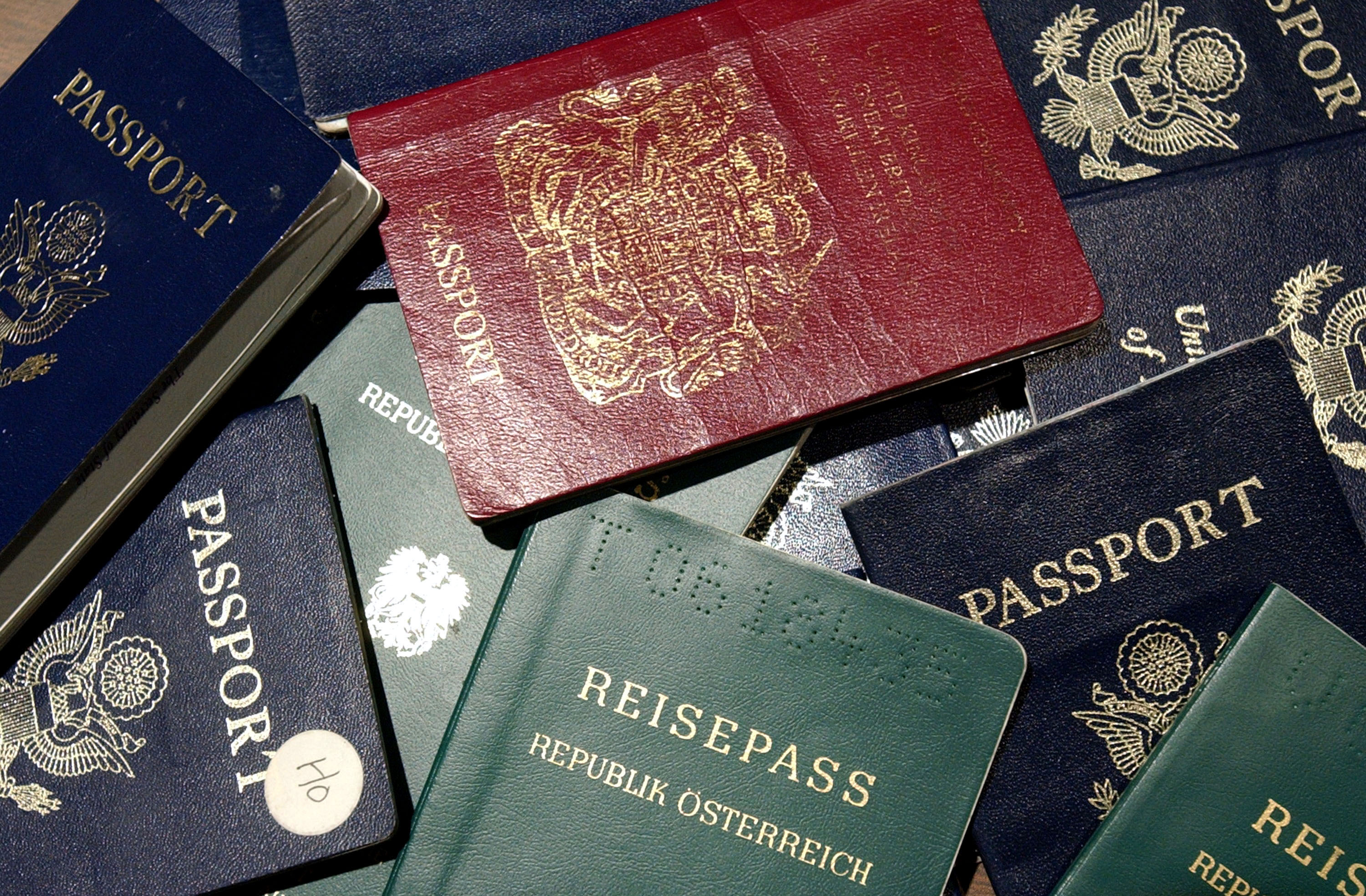 Bericht: BAMF zeigte Passfälschungen in über 2.000 Fällen nicht an