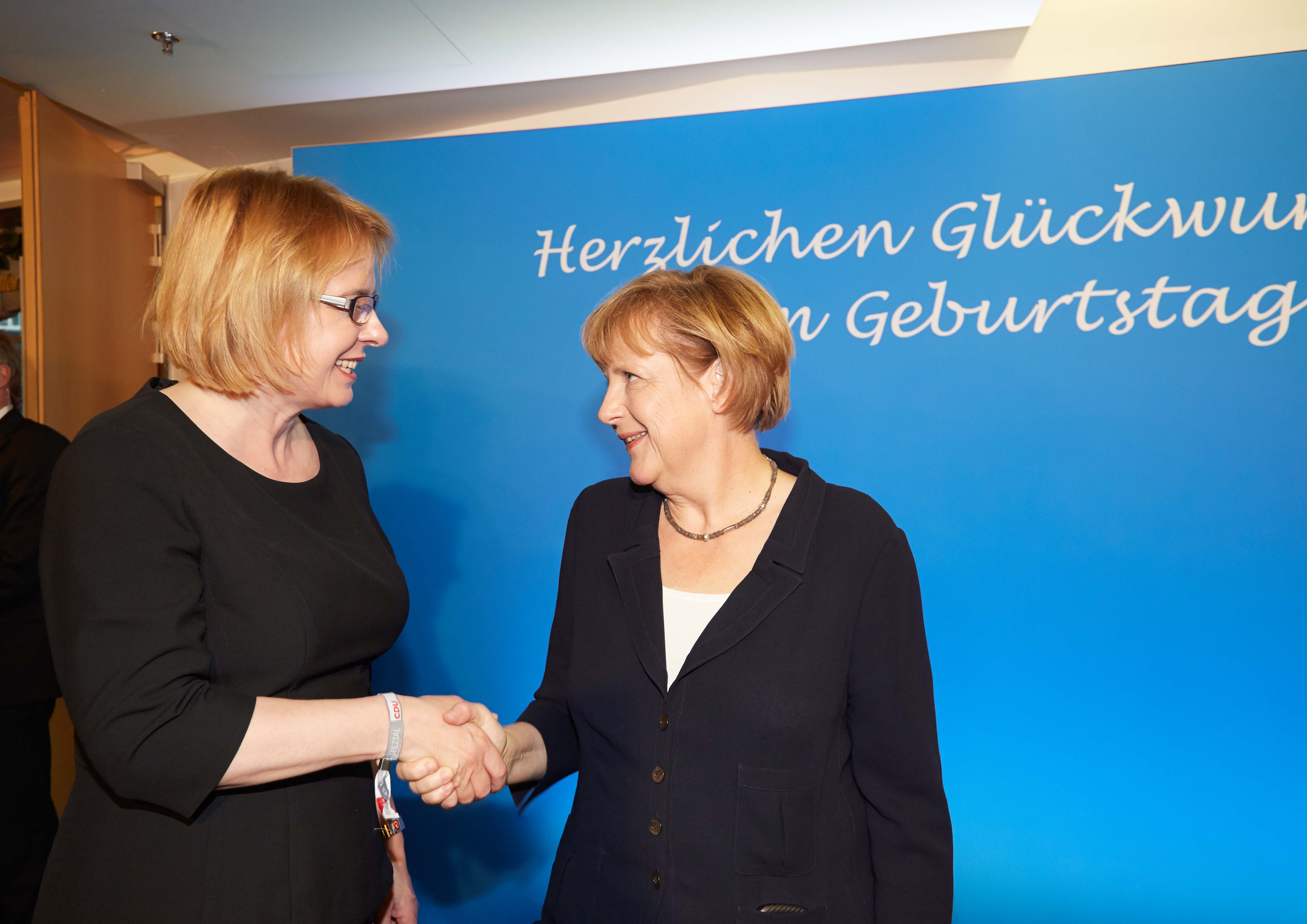 CDU schockiert: Abgeordnete kritisiert Merkel für „Umvolkung Deutschlands“