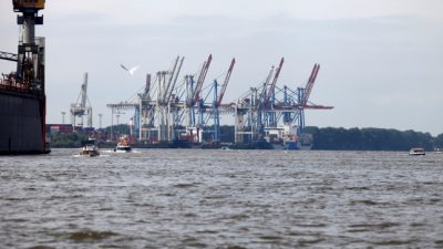 Bericht: Zehn Kilo Kokain auf Schiff im Hamburger Hafen gefunden