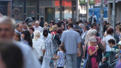 Studie: Mehrheit will über aktuelle Entwicklungen informiert sein