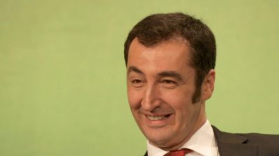 Özdemir reagiert erleichtert auf Ausgang des TV-Duells in den USA