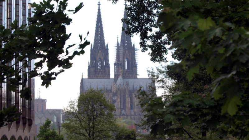 Zeitung: Stadt Köln plant „Schutzzone Dom“