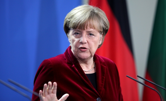 Merkel ruft zur Selbstkritik und Mäßigung in der Sprache auf