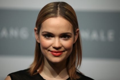 Emilia Schüle erinnert sich ungern an ihre Schulzeit