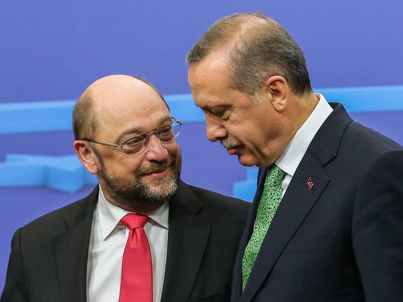 Schulz reist zu Gespräch mit Erdogan in die Türkei