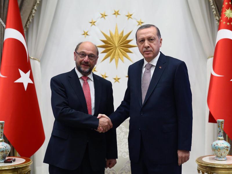 CSU kritisiert Türkei-Besuch von EU-Parlamentspräsident Schulz