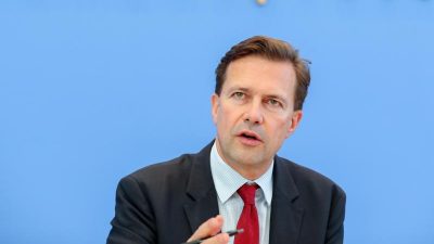 Chemnitz: Regierungssprecher Seibert warnt vor „Zusammenrottungen“ – Tatverdächtiger (23) soll Tunesier sein