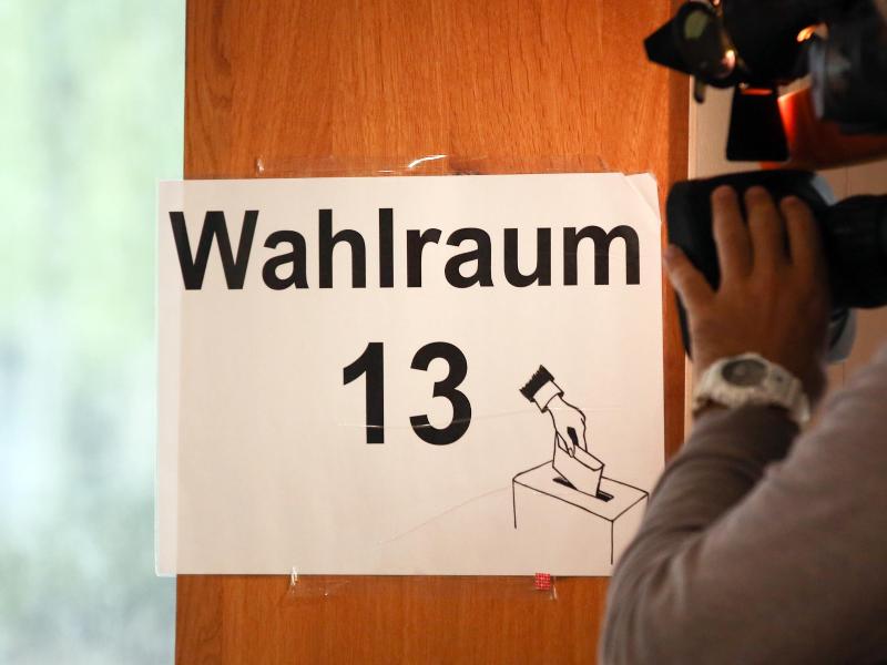 INSA: SPD, Linke und AfD legen in Wählergunst zu