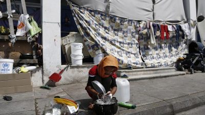 Pro Asyl, Wahltaktik und De Maizière: Flüchtlinge nach Griechenland abschieben