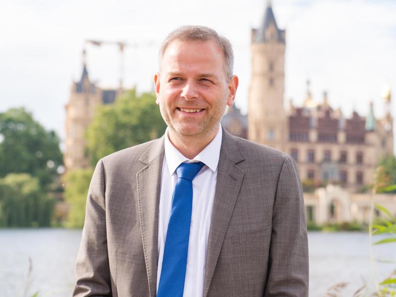 AfD: Einzug in den Schweriner Landtag – Leif-Erik Holm übernimmt Vorsitz