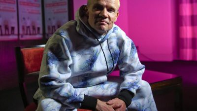 Flea vermisst das Gespräch mit den Fans