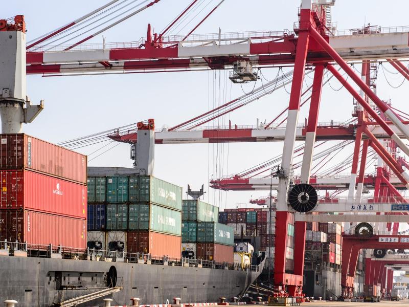Außenhandel: Deutschlands Exporte gehen um zehn Prozent zurück