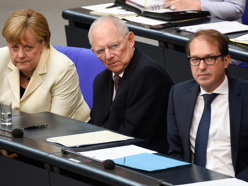 Wegen „Autoritätsverlust der Kanzlerin“ SPD fordert: CSU soll Bundesregierung verlassen
