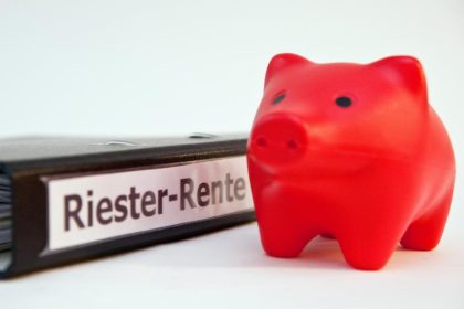Jede fünfte Riester-Rente liegt auf Eis – Geringverdiener gehen nach 45 Jahren Beitragszahlung leer aus