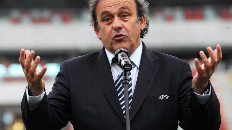 Platini verabschiedet sich von der UEFA