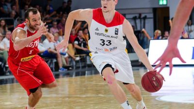 Deutsche Basketballer schlagen Österreich