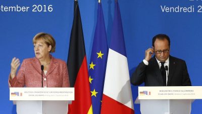 Bundeskanzlerin Merkel trifft Hollande in Paris