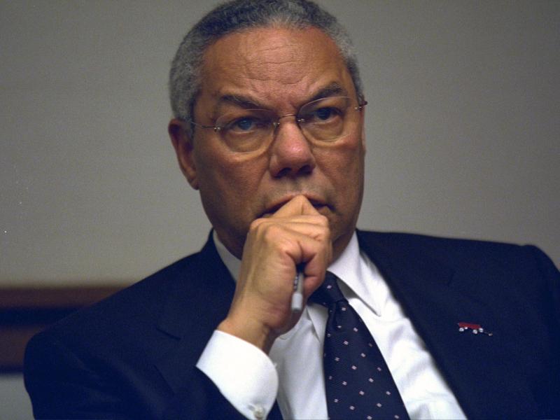 Ex-Außenminister Powell: Trump ist „nationale Schande“ – Clinton macht alles „mit Überheblichkeit kaputt“