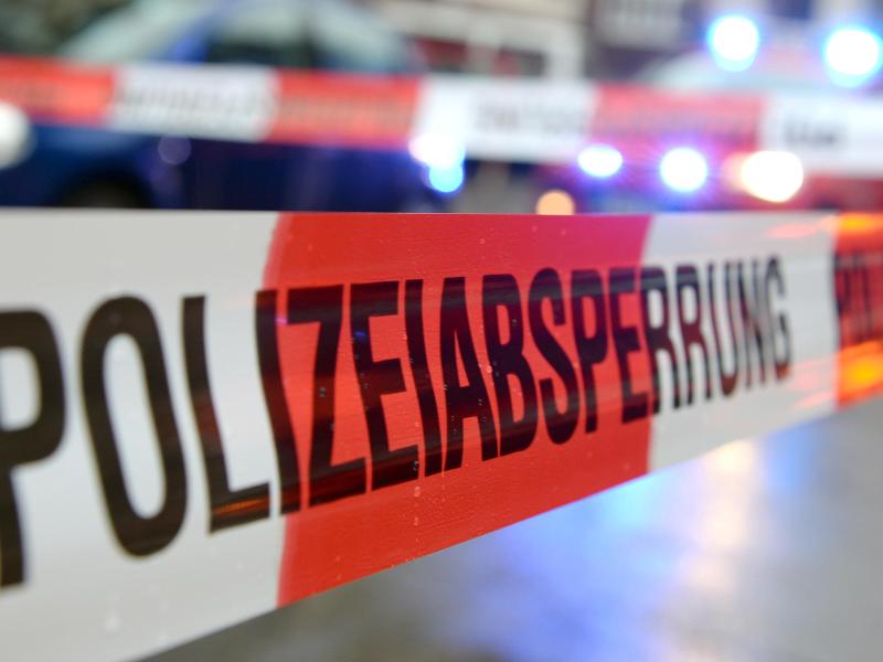 Blutiger Mord in Chemnitz: LKA ermittelt wegen grausamer Tat an 58-Jährigem – 32-Jährige schwer verletzt