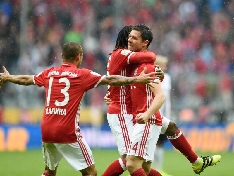 Bayern weiter siegreich – Leipzig gewinnt 4:0 in Hamburg