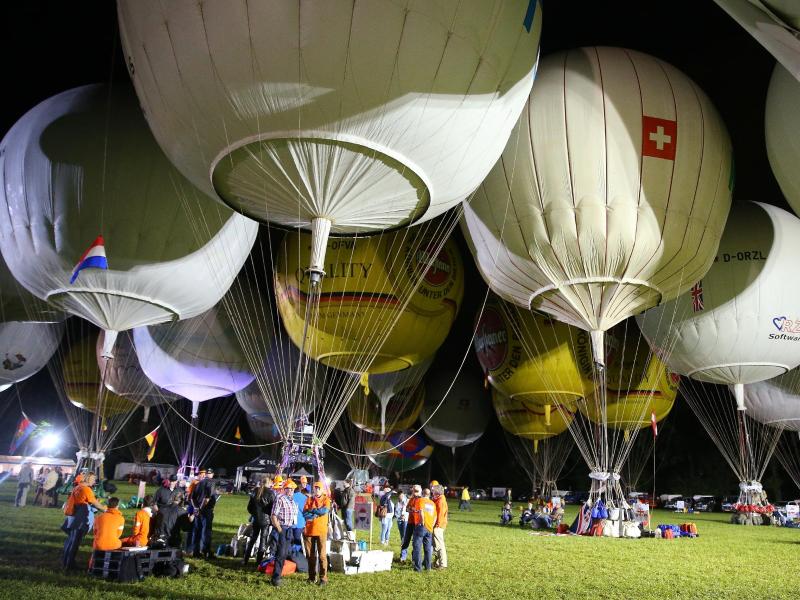 Ballonfahrer starten zu legendärem Wettbewerb – härtestes Rennen der Welt