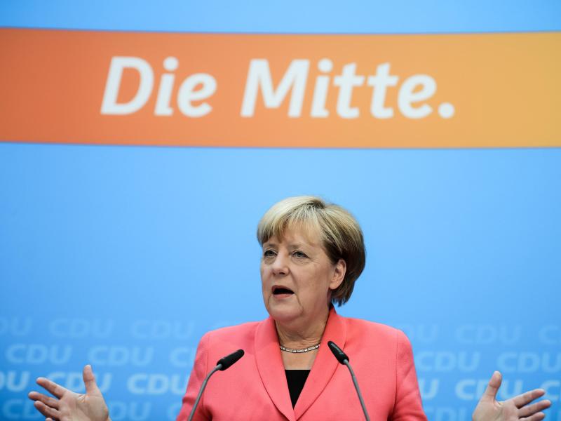 Kanzlerin Merkel: Rechts von der Union darf es keine Partei geben