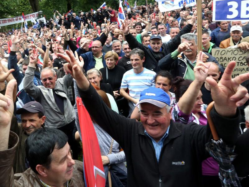 Bosnische Serben starten Machtkampf mit Verfassungsgericht