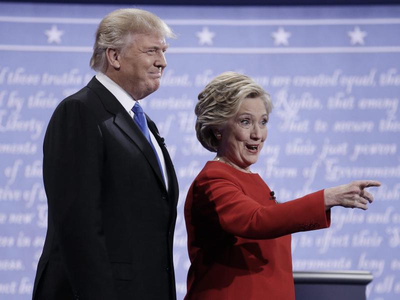 Clinton und Trump liefern sich hart geführtes TV-Duell