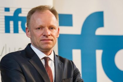 Fuest: “Erwartungen der Unternehmen… verfinsterten sich wie nie zuvor”
