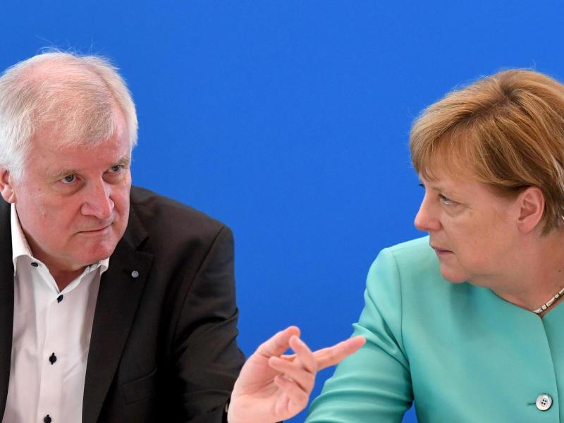 Seehofer will Einigung mit Merkel „in den nächsten Wochen“