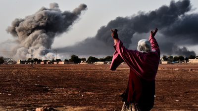 Amnesty wirft US-Koalition „wahllose Angriffe“ in Syrien vor – Mindestens 300 Zivilisten bei Luftangriffen getötet