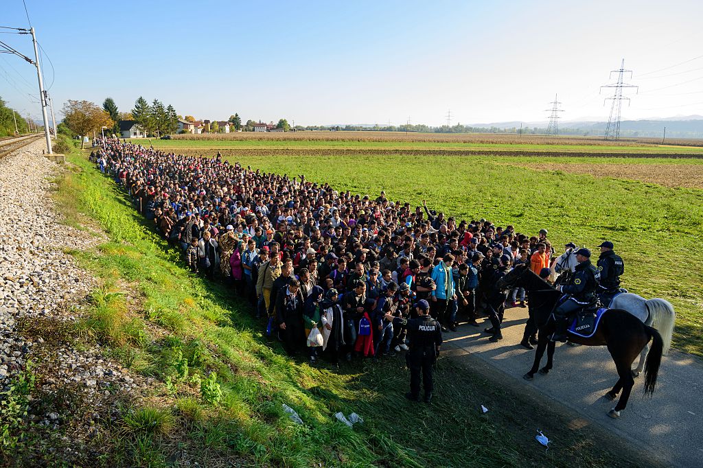 Schäuble über Flüchtlinge: Wir müssen entscheiden, wer kommt