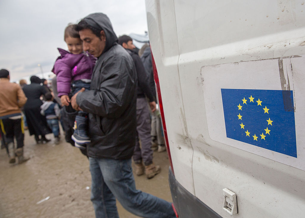 EU-Asylagentur will Griechenland mit überfüllten Flüchtlingslagern helfen