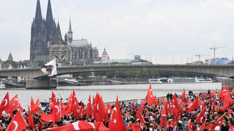 Türkei-Experte warnt vor türkischen Nationalisten in Deutschland: „Sitzen auf einem Pulverfass“