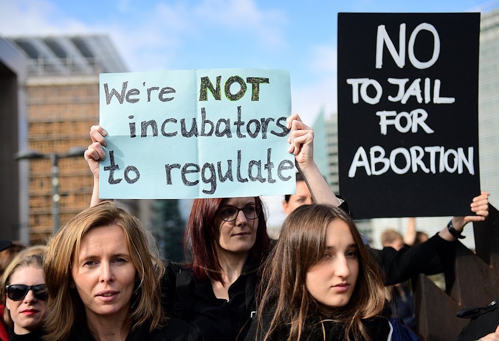 Polen: Verschärftes Abtreibungsgesetz nach massiven Protesten gekippt