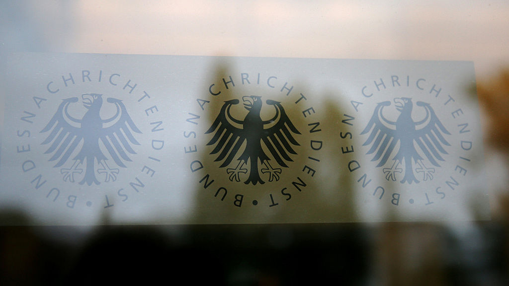 Bundestag beschließt umstrittene Geheimdienstreformen und Flexi-Rente