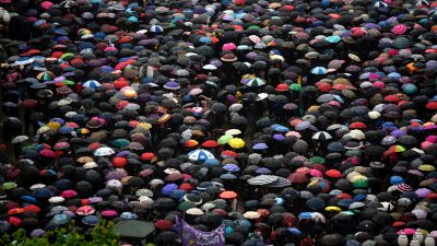 Massive Proteste gegen Frauenmorde in Argentinien – 19 Morde allein im Oktober