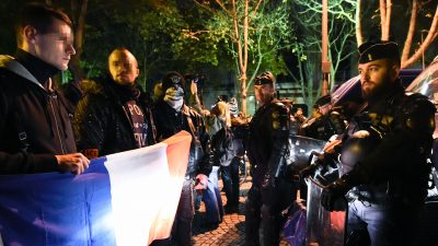 Gewalt gegen Polizisten in Frankreich: Beamten-Proteste weiten sich auf das Land aus – Vierte Nacht hintereinander