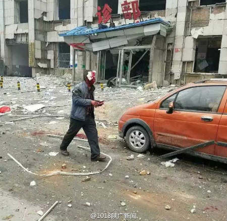 Großexplosion in China: 10 Tote, 157 Verletzte, zahlreiche Verschüttete – VIDEO