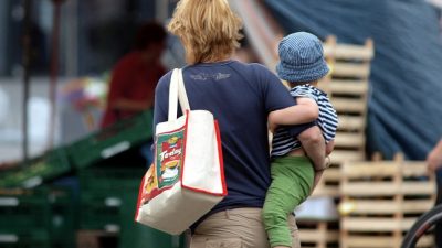 Geburtenziffer 2015 erstmals seit 33 Jahren bei 1,50 Kindern je Frau