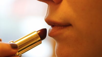 Umweltministerium lehnt Verbot von Mikroplastik in Kosmetika ab