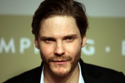 Daniel Brühl besorgt über aktuelle politische Entwicklungen