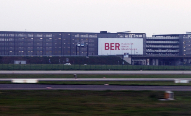 Verkehrsausschuss-Chef erwartet BER-Eröffnung erst für 2018
