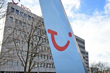Zu Ferienbeginn: Viele Tuifly-Flüge gestrichen oder verspätet